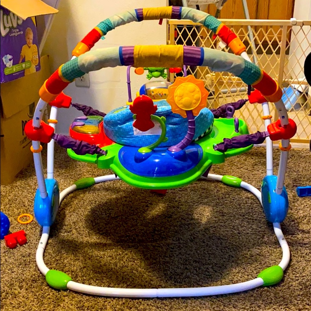 Baby Einstein baby bouncer EVERYTHING MUST GO!!!